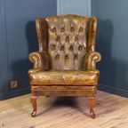 Cognackleurige Chesterfield Wingback Fauteuil (2x) thumbnail 7