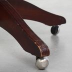 Grote Groene Rundleren Chesterfield Bureaustoel Op Wieltjes Met Een Hoge Rug thumbnail 14