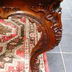 Grote Luikse Tafel Met Prachtig Beeldhouwwerk. thumbnail 4