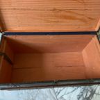 Een Houten Hutkoffer/ Reiskist Oftewel "steamer Trunk", Ca. 1900 thumbnail 8