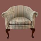 Set Van 2 Chesterfield Byron Tub Chairs thumbnail 3