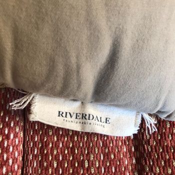 Rechthoekig Kussen, Riverdale