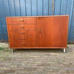 Teak Mid Century Low Board Kast Met Laden thumbnail 2