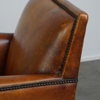 Strak Vormgegeven Schapenleren Artdeco Design Fauteuil Met Prachtige Details thumbnail 16