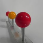 Wandkapstok Met Gekleurde Bollen, Jaren 50 thumbnail 9