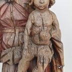 Houten Beeld Van De Maagd Maria Met Jezus thumbnail 6