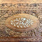 Dienblad Uit India, Houtsnijwerk thumbnail 13
