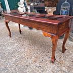 Engelse Vitrine Tafel, Sidetable Met 3 Klepdeuren Afm. thumbnail 4