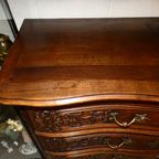 Louis Xv Commode In Massief Eikenhout thumbnail 10