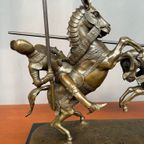 Bronzen Beeld. In De Stijl Van Middeleeuwse Gotische Beeldhouwkunst. thumbnail 7