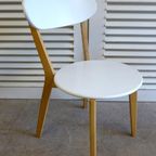 Mooi Set Van 5 Witte Ronde Stoelen thumbnail 10