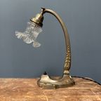 Franse Art Nouveau Tafellamp Met Transparante Glazen Kap thumbnail 6