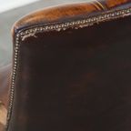 Comfortabele En Klassieke, Prachtig Gekleurde Engelse Rundleren Chesterfield Fauteuil thumbnail 11
