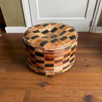 Vintage Gekleurde Leren Lapjes Pief Cognac Ø 49 Cm thumbnail 4
