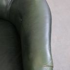 Zeer Charmante Set Van 2 Groene Rundleren Chesterfield Fauteuils In Engelse Stijl thumbnail 8