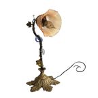 Vintage Franse Art Nouveau Tafellamp Met Bladeren En Glazen Bloemen. thumbnail 2