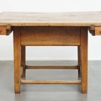 Karaktervolle, Prachtige En Praktische Vierkante Antieke Eettafel Gemaakt Van Iepenhout thumbnail 4