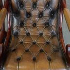 Set Van 2 Sierlijke En Karaktervolle Groene Vintage Rundleren Engelse Chesterfield Fauteuils thumbnail 8