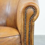 Comfortabele En Charmante, Stoere Schapenleren Clubfauteuil In Een Prachtige Cognac Kleur thumbnail 11