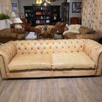 Stoere Industriële Vintage Chesterfield 3 Zits Bank In Vintage Naturel Camel Leer thumbnail 3