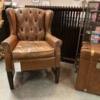 Stoere Industriële Chesterfield Oorfauteuils In Generfd Leder Ralph Lauren Vintage Cognac thumbnail 2