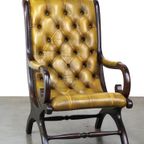 Sierlijke Rundleren Chesterfield Fauteuil Gecombineerd Met Hout thumbnail 2