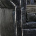 Ruime Zwarte Rundleren Chesterfield Fauteuil Met Een Sprekend Karakter thumbnail 12