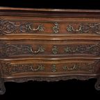 Louis Xv Commode In Massief Eikenhout thumbnail 2