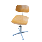 2 X Friso Kramer Architect / Industrial Chair By Ahrend De Cirkel. thumbnail 10