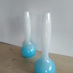 Vintage Glazen Blauw Witte Vazenset Handgeblazen thumbnail 4