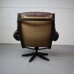 Leather Swivel Lounge Chair By Gerald Easden For Module thumbnail 10