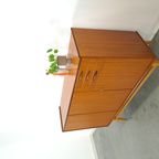 Teak Kast Met Schuine Poten En Lades Uit Zweden thumbnail 14