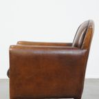 Charmante En Karakteristieke Subtiele Gepatineerde Schapenleren Armchair Met Een Geweldig Patina thumbnail 6