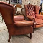 2 X Engelse Bendic Chesterfield Oorfauteuils In Cognac Bruin thumbnail 7