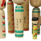 Lot Van 12 Grote Kokeshi Poppen Naruko Handgeschilderd Hout Japan thumbnail 11