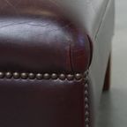 Bordeauxrode Rundleren Hocker/ Voetenbank In Engelse Stijl thumbnail 11