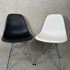 2x Eames Design Dsr Stoelen – Vitra thumbnail 2
