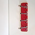 50's Vintage Kapstok Rood Kapstokje Fifties Wandkapstok thumbnail 5