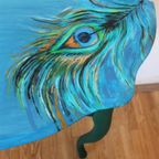 Een Hoge Side Table Groen Met Blauw, Tafel Met Pauwenveren thumbnail 9