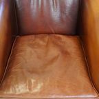 Correct Afgewerkte Schapenleren Clubfauteuil Met Prachtige Kleuren En Een Goed Zitcomfort thumbnail 7