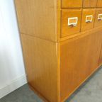 Oude Houten Ladekast Met Uitschuifbare Planken Vintage thumbnail 13