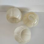 Antieke Art Deco Lampenkapjes Met Parelmoer Tint thumbnail 11