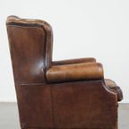Karakteristieke En Comfortabele Schapenleren Oorfauteuil Met Een Prachtig Patina thumbnail 4