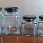 Vintage Voorraadpotten Glas Met Houten Deksels thumbnail 7