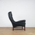 Black Leather Italian Lounge Chair With Rosewood Legs thumbnail 4