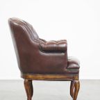 Klassieke En Charmante, Correct Afgewerkte Rundleren Engelse Chesterfield Armchair thumbnail 4