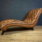 Madonna Chesterfield Chaise Longue (Daybed) thumbnail 5