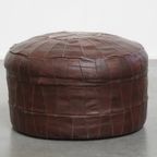 Bruine Rundleren Vintage Patchwork Design Poef Uit De Jaren ’70 thumbnail 3