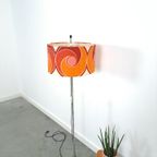 Jaren 70 Vloerlamp Met Gekleurde Kap En Fineer Voet thumbnail 13