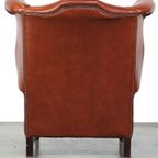 Sierlijke, Gladde En Comfortabele Rundleren Engelse Chesterfield Oorfauteuil In Een Mooie Klassie thumbnail 5